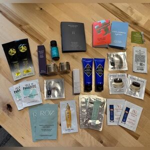27 Piece Luxury Skincare Perfume Beauty Bundle